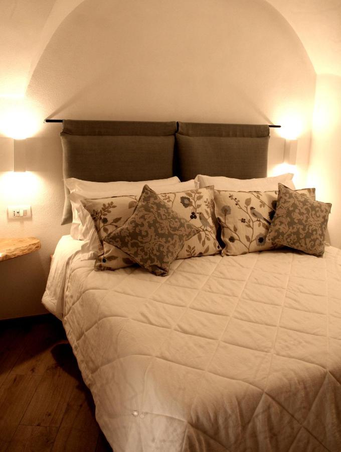 Federico II - Rooms And Breakfast Borgio Verezzi Extérieur photo