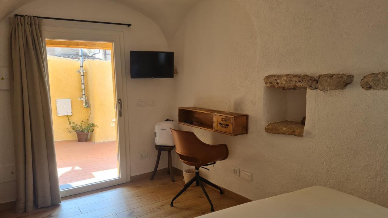 Federico II - Rooms And Breakfast Borgio Verezzi Extérieur photo
